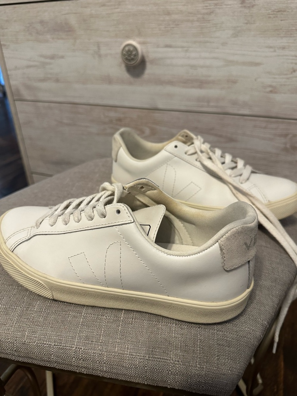 Women’s White & Ivory Veja Sneakers